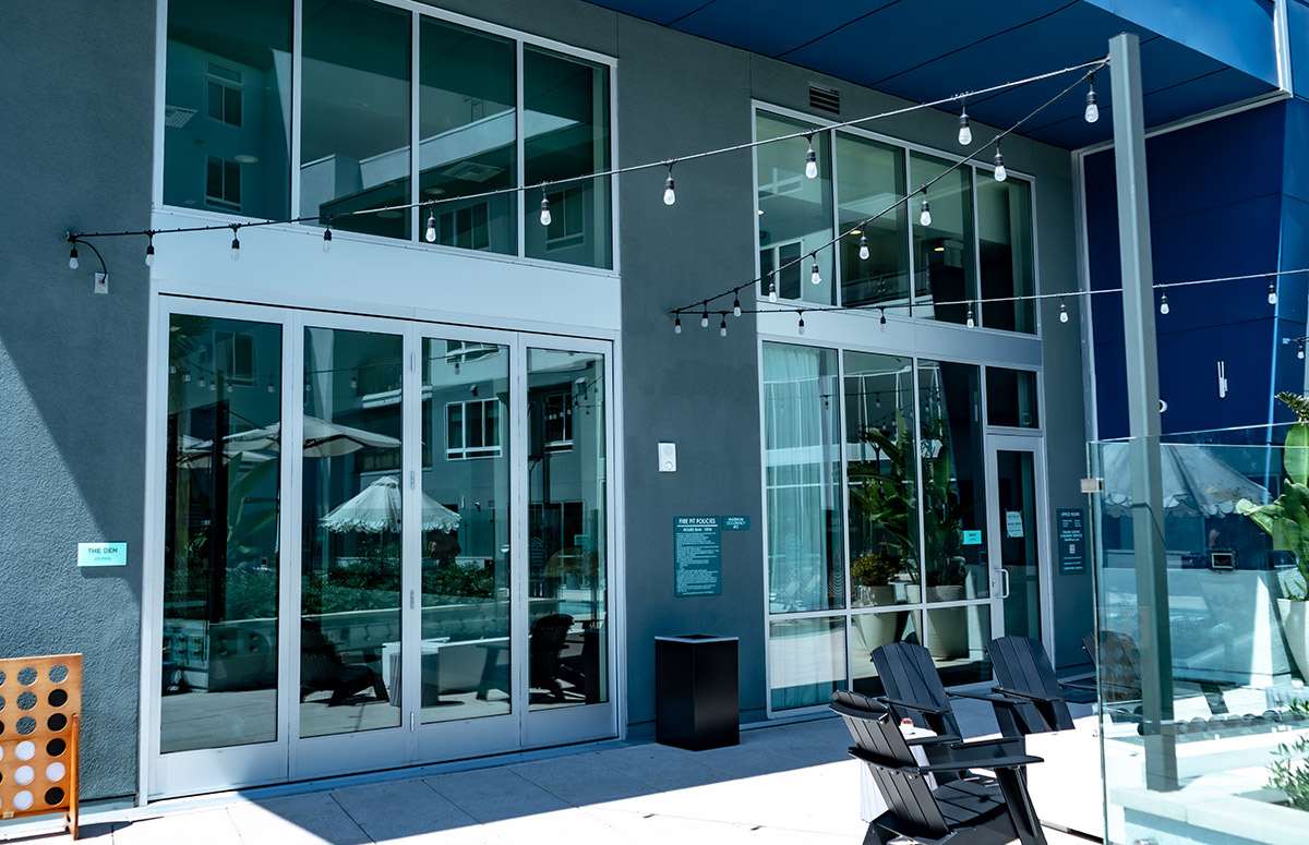 Commercial glass storefront and entrance project
